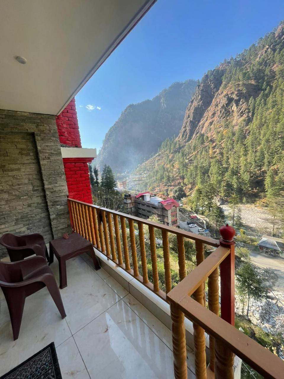 Shangri-La Rooms & Restaurant Kasol Dış mekan fotoğraf